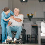 Unverzichtbare Dienstleistungen für Ihre Angehörigen: Komfort und Pflege gewährleisten Dienstleistungen